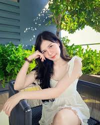 นัท อายุ 22 ปี (นักศึกษา)